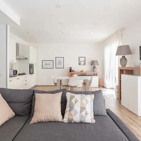 Loverhome Apartment 1-3